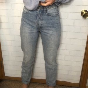 Brandy Melville mom jeans